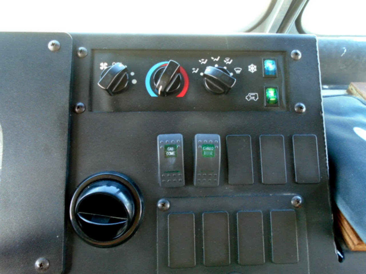 Used 2016 Ford E-350 and Econoline 350 Super Duty w/ A/C Prep Package image 12