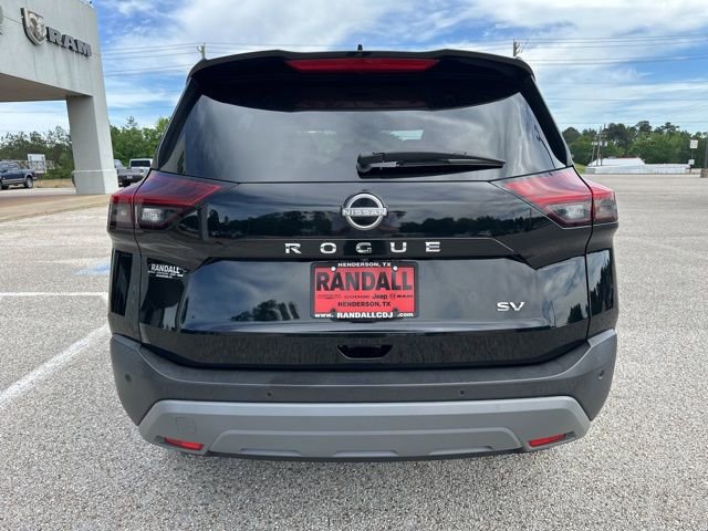 Used 2023 Nissan Rogue SV image 6