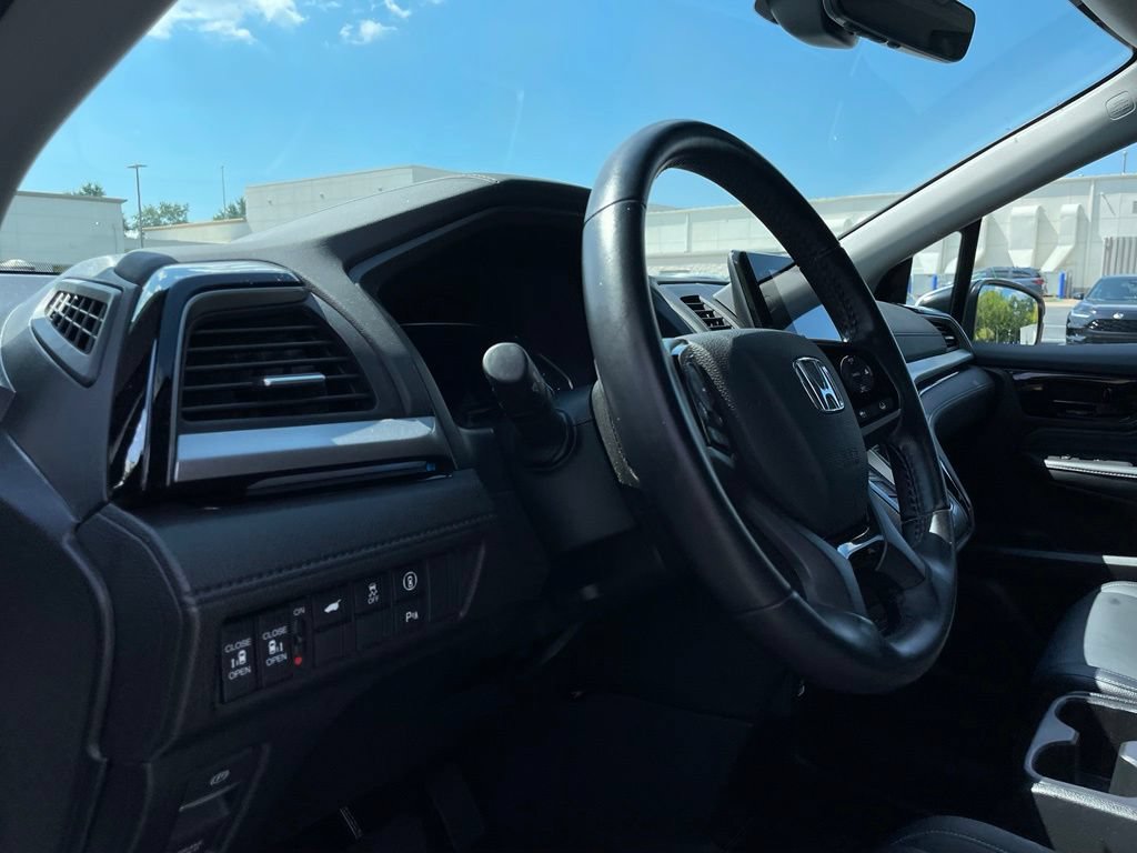 Certified 2024 Honda Odyssey Touring image 28