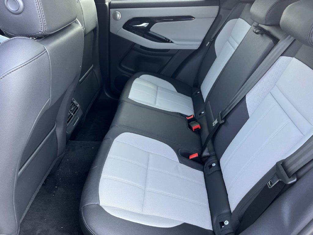 New 2026 Land Rover Range Rover Evoque Dynamic SE AWD/4WD image 11