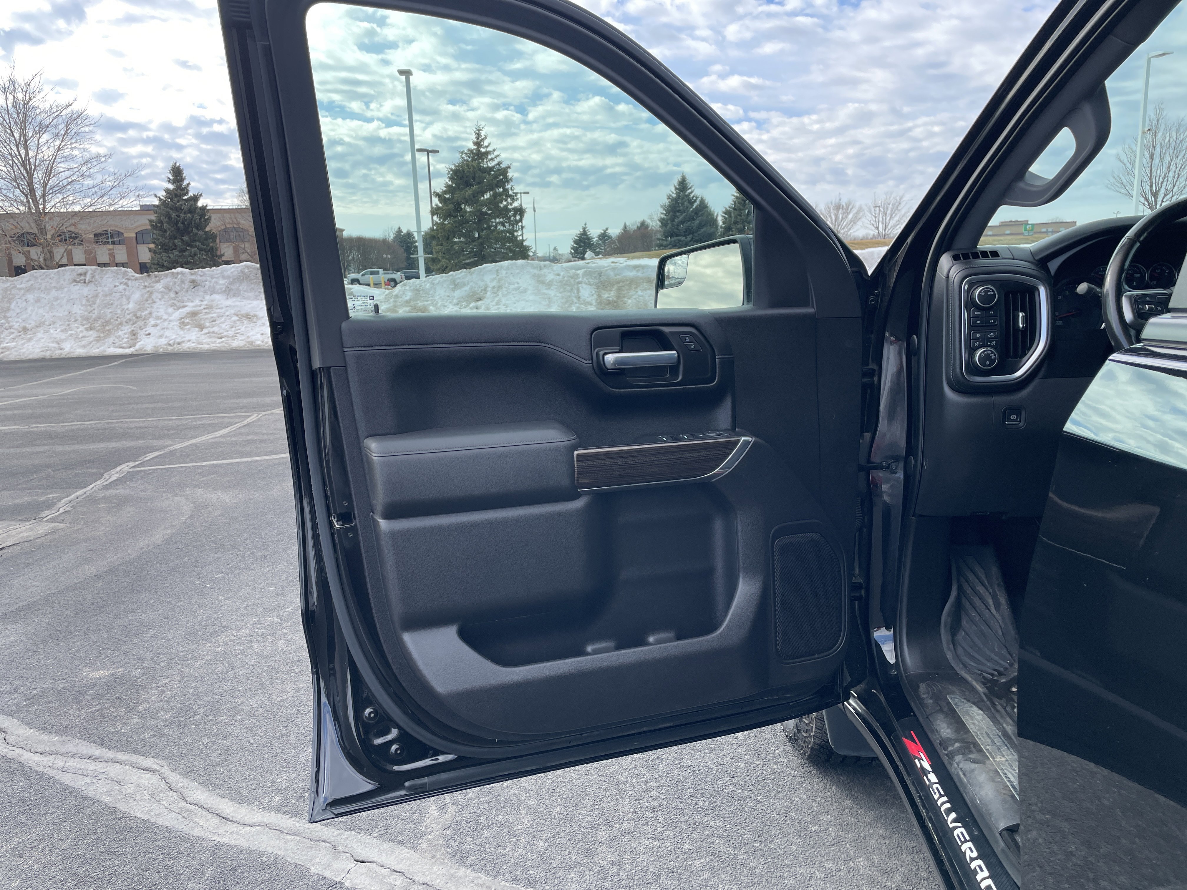Used 2021 Chevrolet Silverado 1500 RST image 19