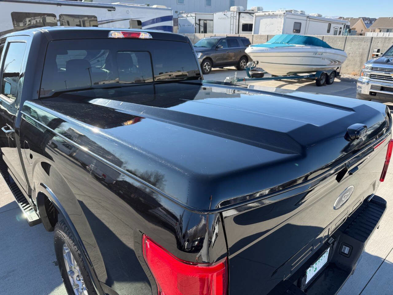 Used 2020 Ford F150 Lariat w/ Max Trailer Tow Package image 29