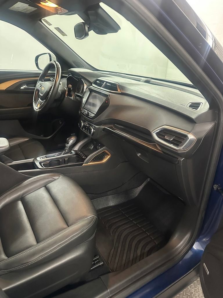Used 2022 Chevrolet TrailBlazer ACTIV w/ Sun and Liftgate Package image 33