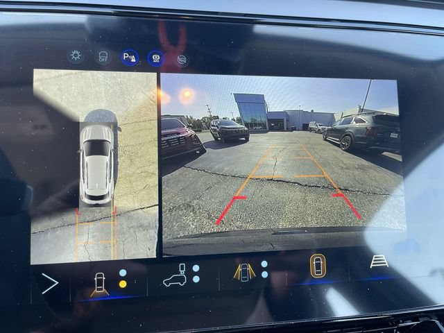 New 2027 Chevrolet Bolt RS w/ Technology Package FWD image 17