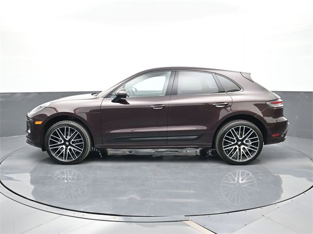 New 2026 Porsche Macan image 2