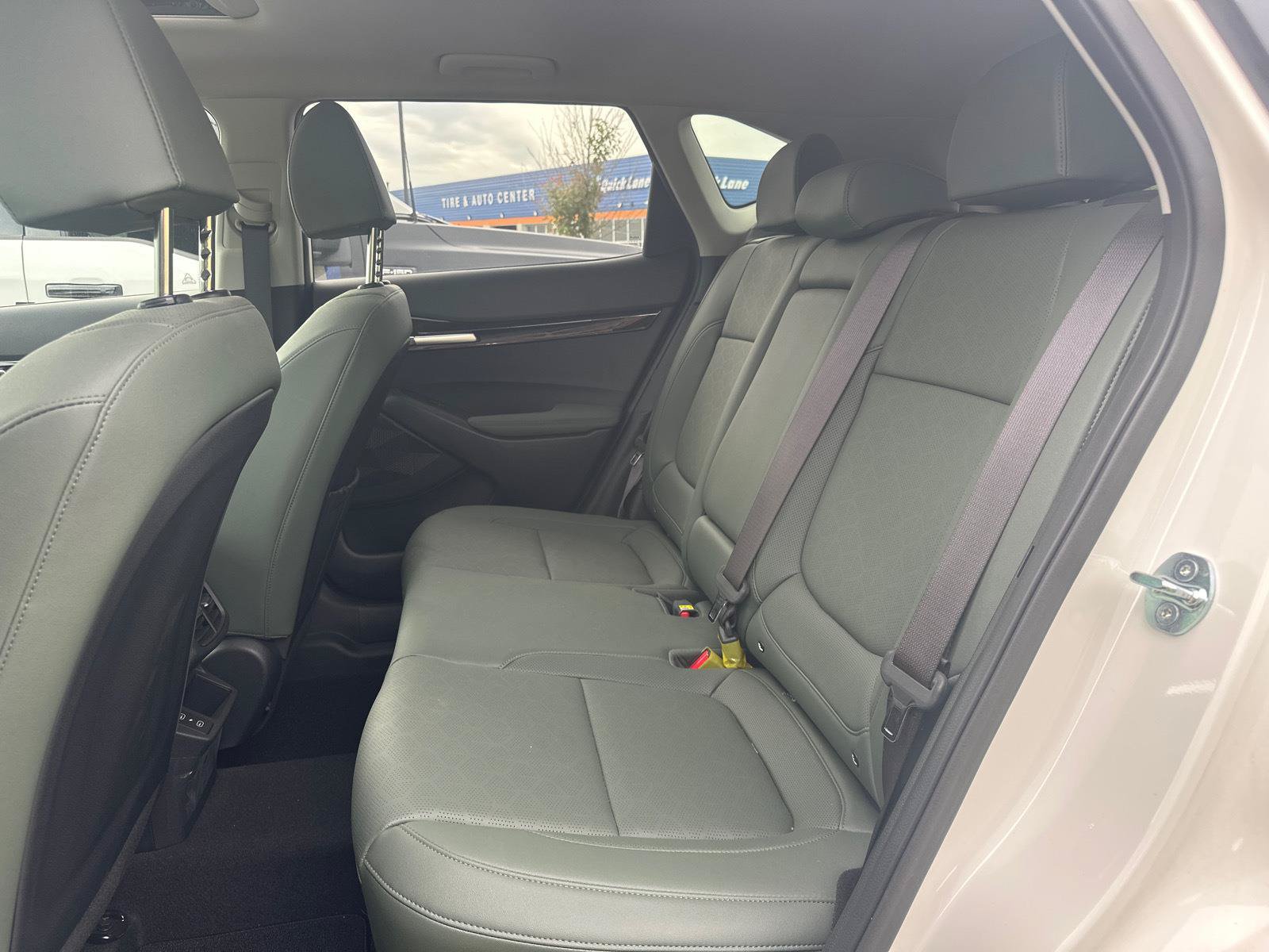 Used 2024 Kia Seltos SX w/ SX Sunroof Package AWD/4WD image 7