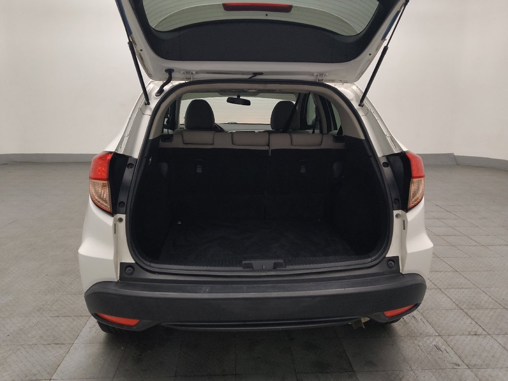 Used 2016 Honda HR-V LX image 29