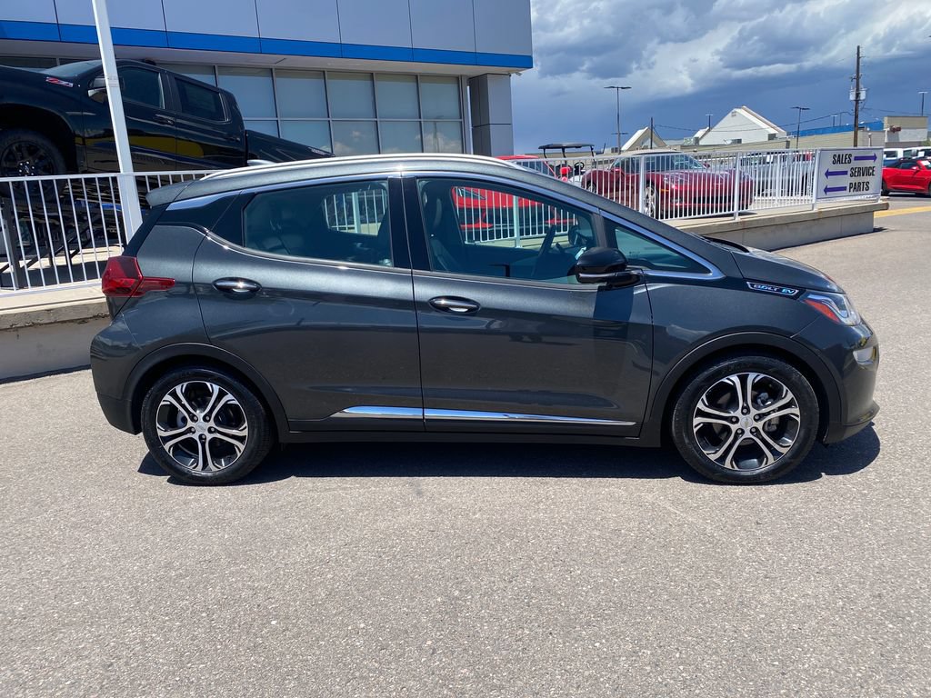 Used 2018 Chevrolet Bolt Premier w/ Driver Confidence II Package FWD image 6