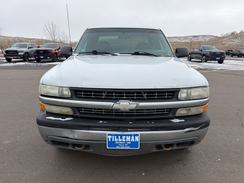 Used 2001 Chevrolet Silverado 1500 4x4 Extended Cab w/ Firm Ride Suspension Pkg image 2