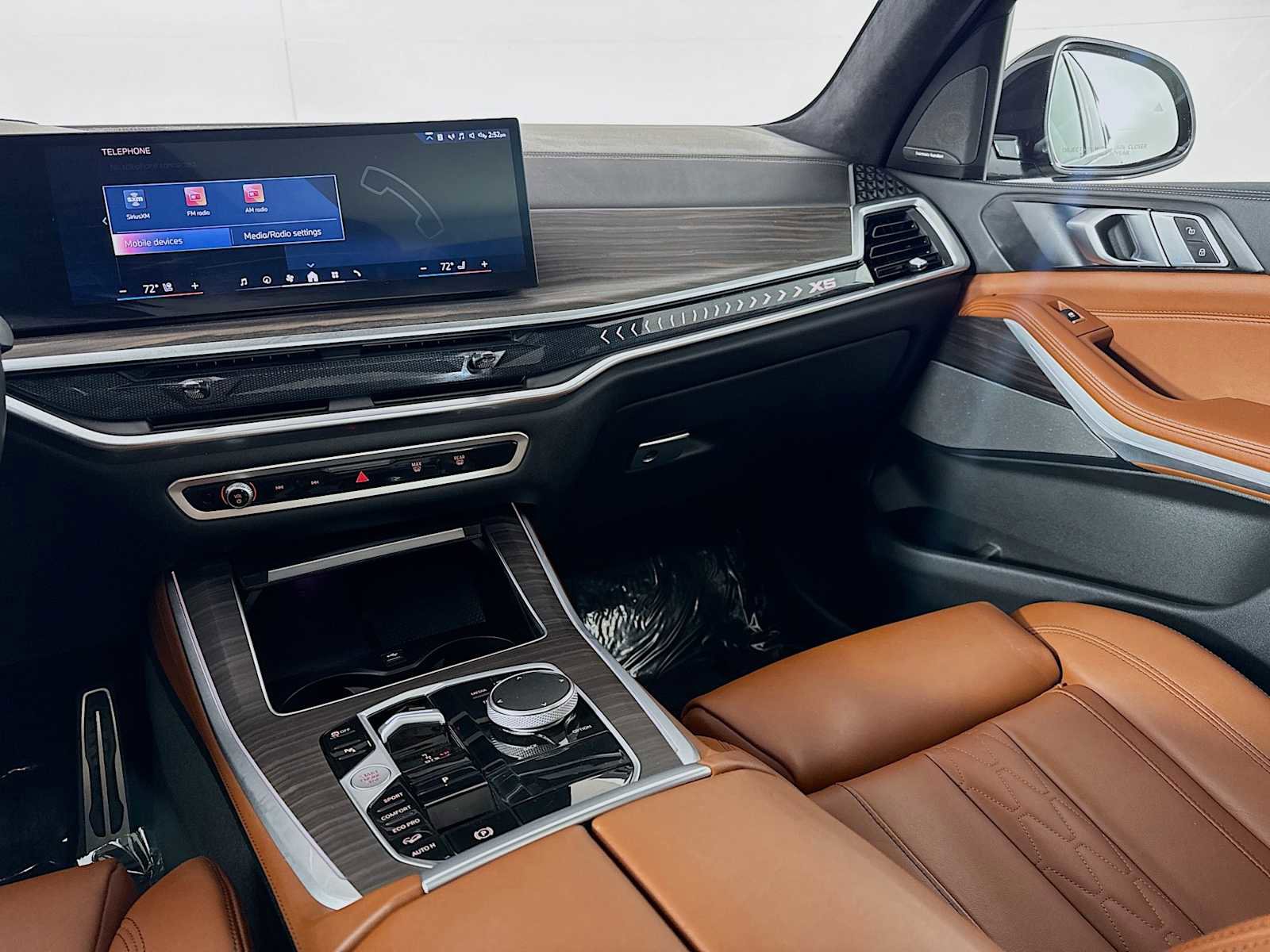 Used 2024 BMW X5 xDrive40i w/ M Sport Package image 24