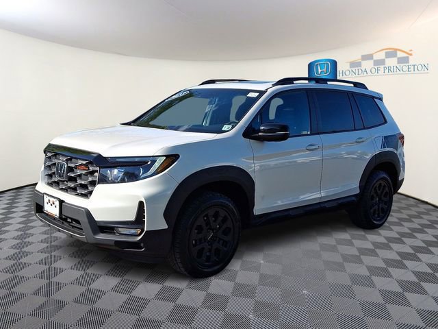 Certified 2023 Honda Passport TrailSport image 3