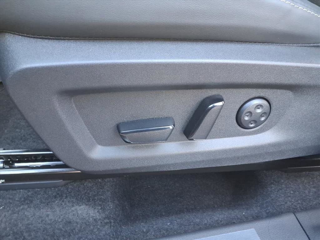 New 2026 Nissan Murano Platinum image 25