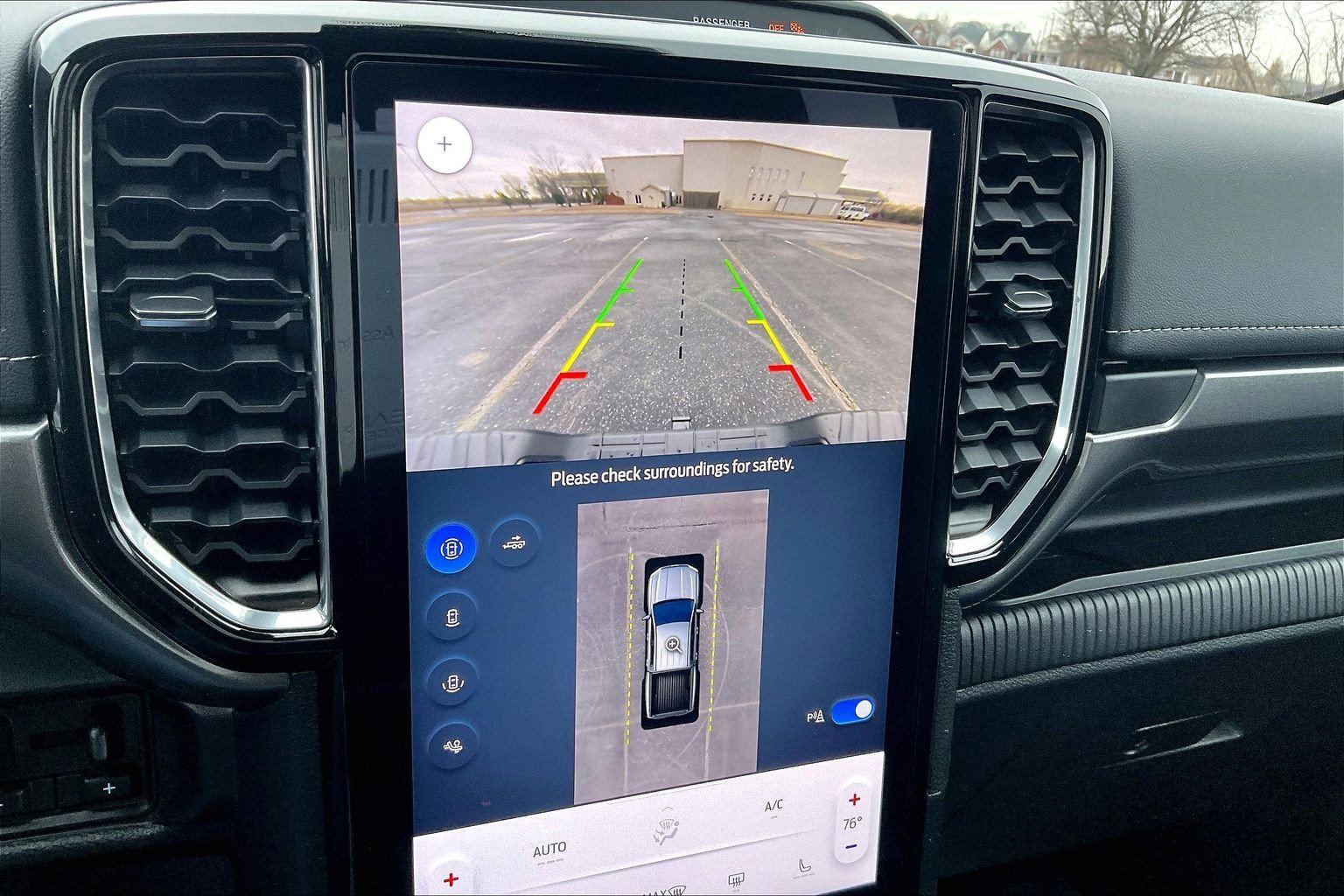 Used 2024 Ford Ranger Lariat w/ FX4 Off-Road Package image 25