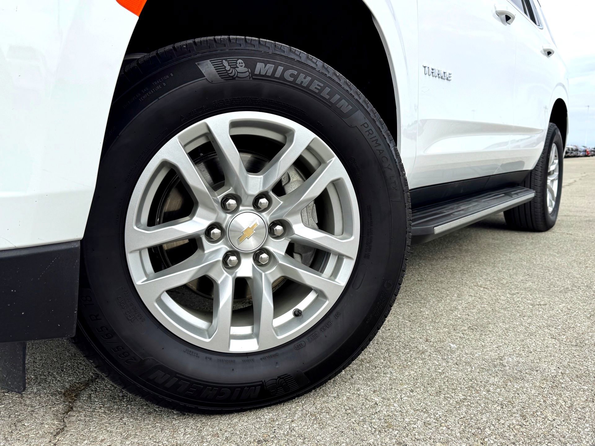 Used 2024 Chevrolet Tahoe LT image 2