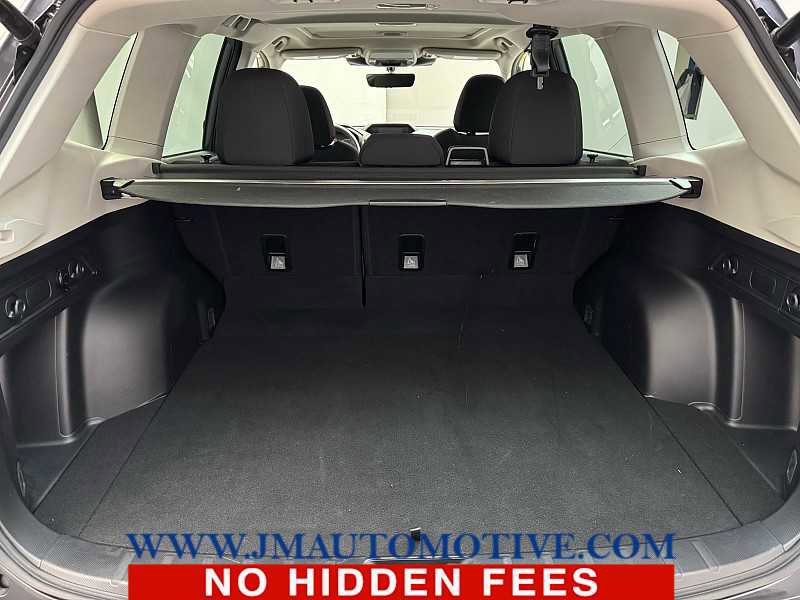 Used 2023 Subaru Forester Premium AWD/4WD image 17