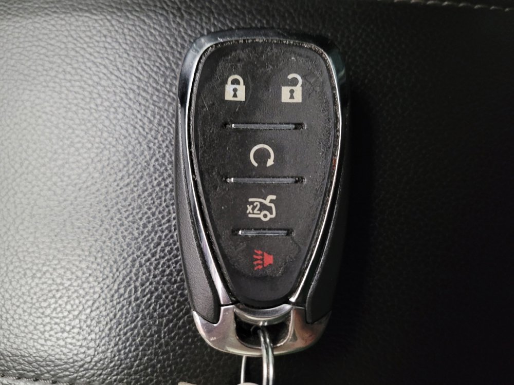 Used 2017 Chevrolet Cruze Premier image 32