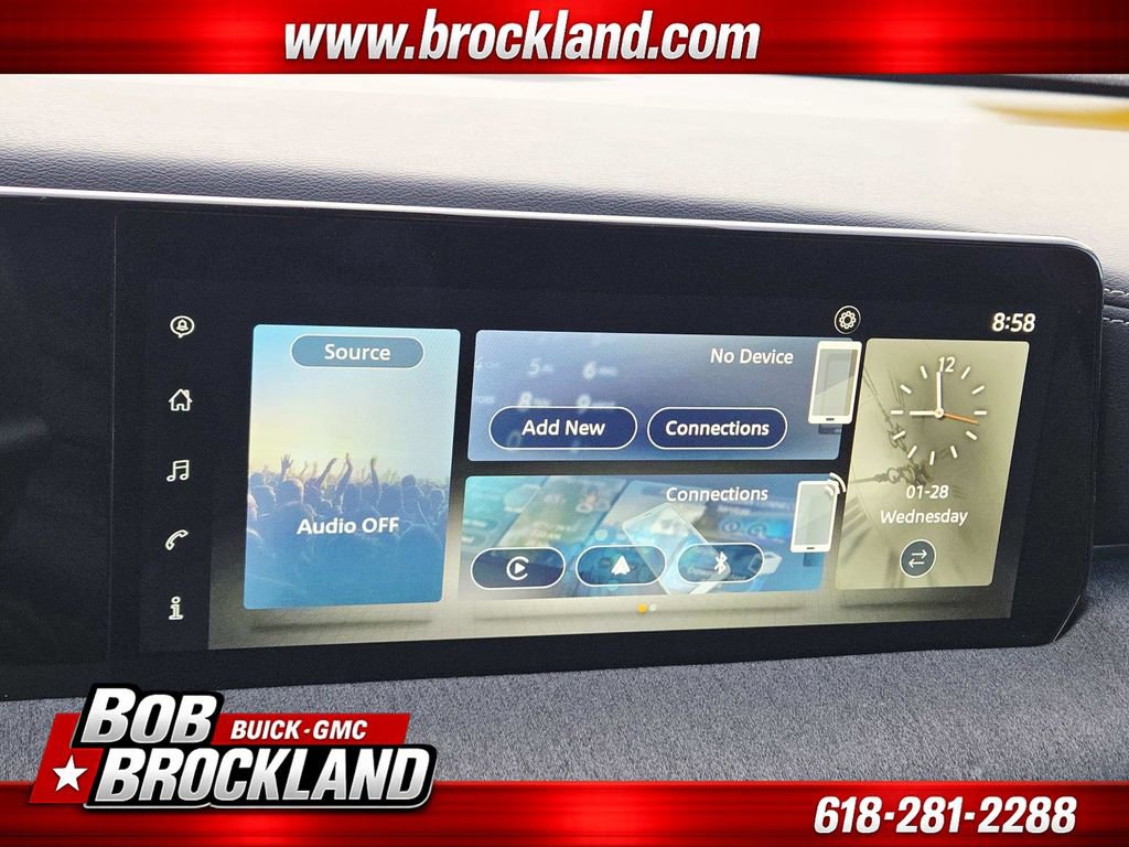 Used 2025 Nissan Kicks SV w/ Charging Package image 24