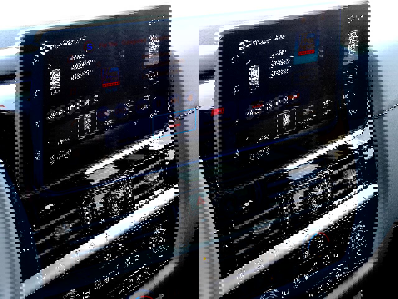 New 2026 Nissan Pathfinder SV image 29