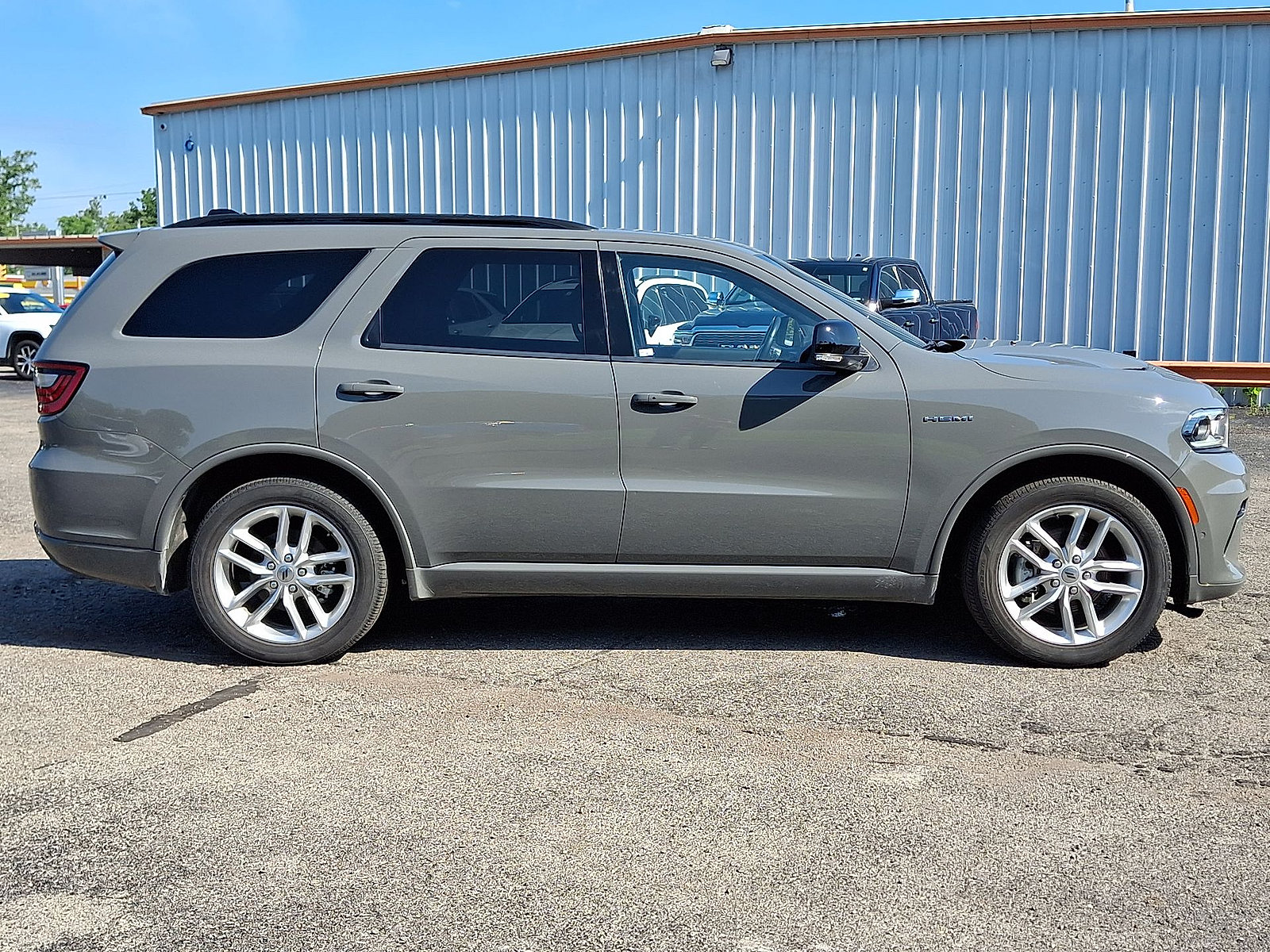Used 2023 Dodge Durango R/T AWD/4WD image 26