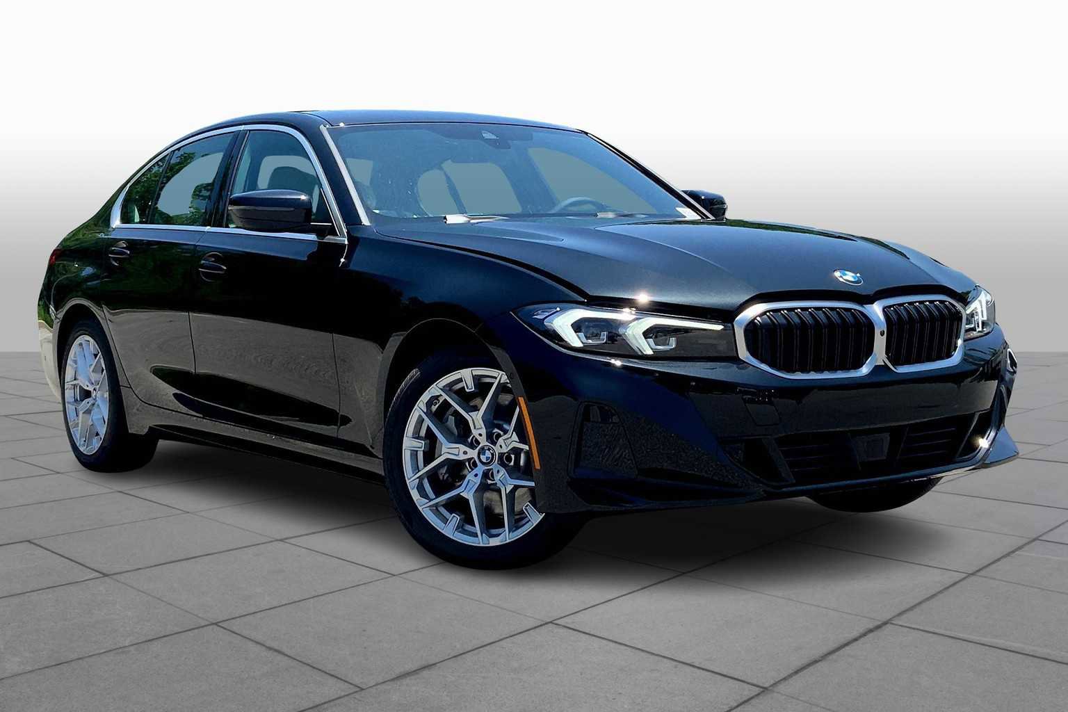 Used 2025 BMW 330i Sedan w/ Convenience Package image 2