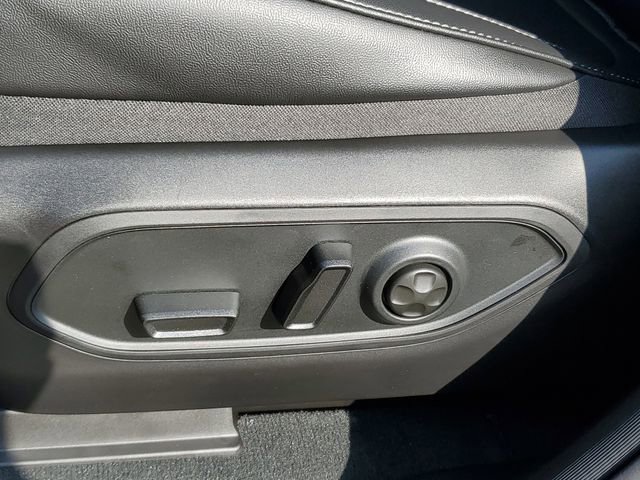 New 2025 Jeep Grand Cherokee Limited w/ Black Appearance Package image 14