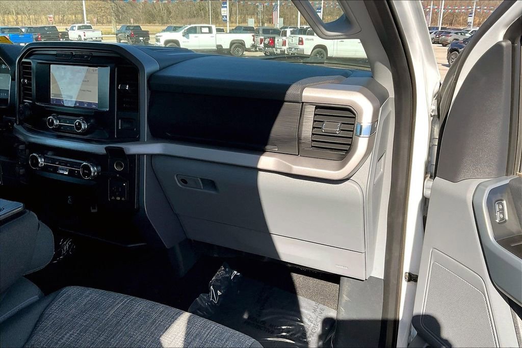 Used 2023 Ford F150 XLT w/ XTR Package image 16