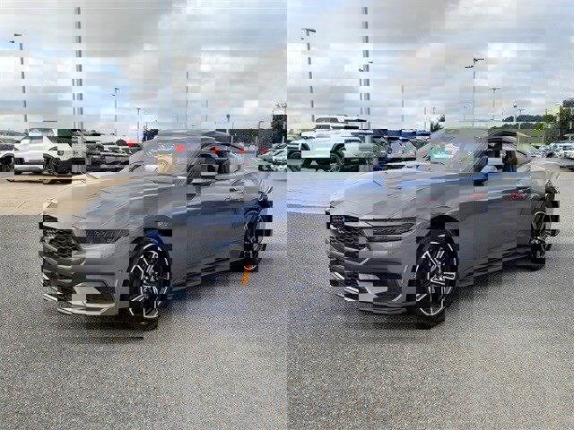 New 2025 Ford Mustang Coupe image 27