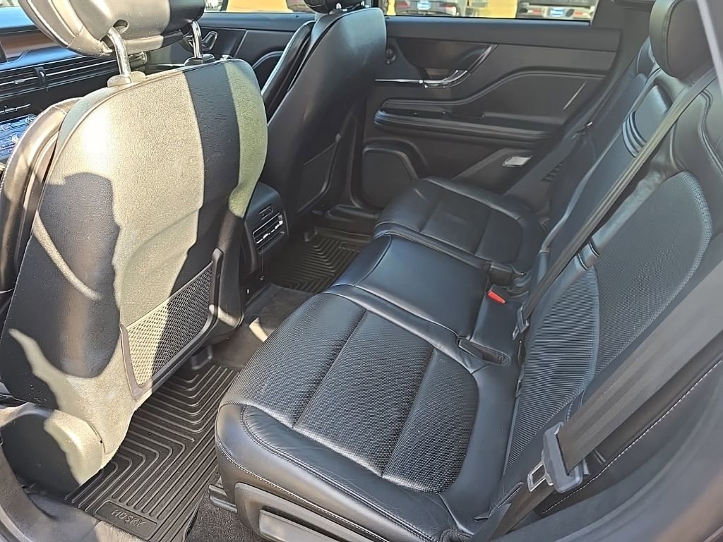 Used 2020 Lincoln Corsair Reserve w/ Equipment Group 201A image 17