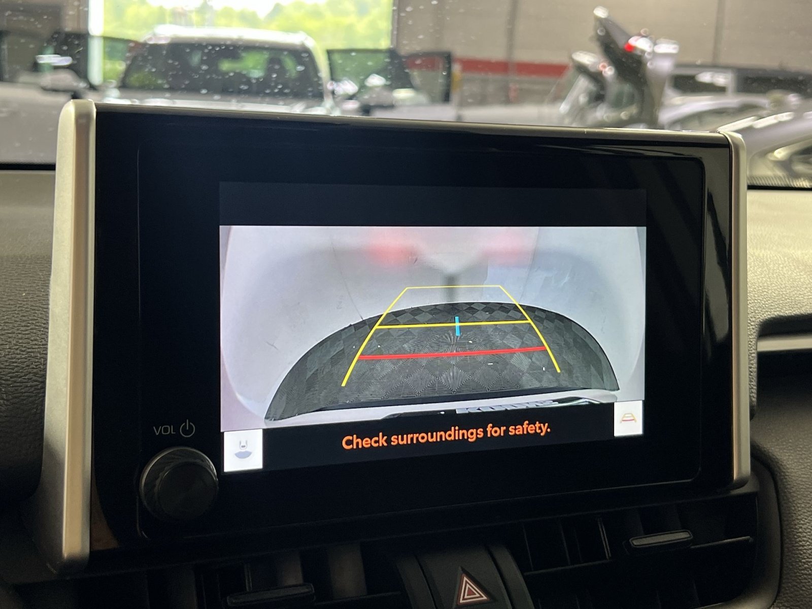 Used 2025 Toyota RAV4 XLE AWD/4WD image 19