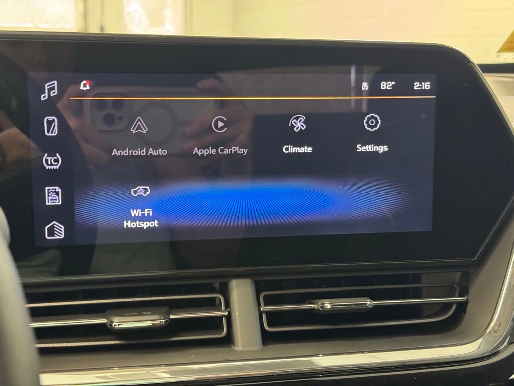 Used 2025 Chevrolet Trax ACTIV w/ Driver Confidence Package FWD image 41