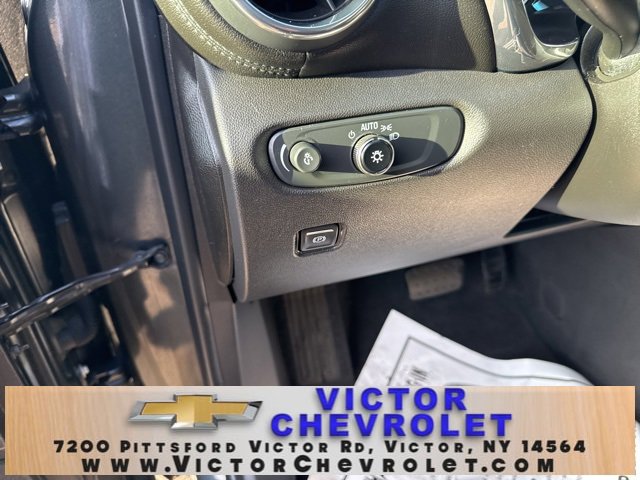 Used 2019 Chevrolet Blazer LT image 15