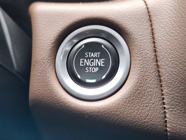 Certified 2021 Chevrolet Tahoe High Country AWD/4WD image 23