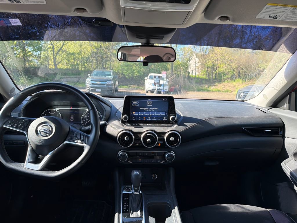 Used 2022 Nissan Sentra SV FWD image 9
