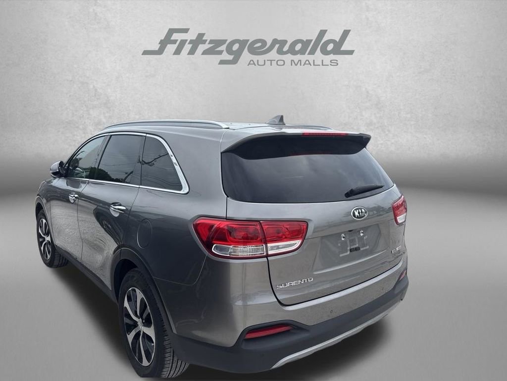 Used 2017 Kia Sorento EX w/ EX Premium Package FWD image 4