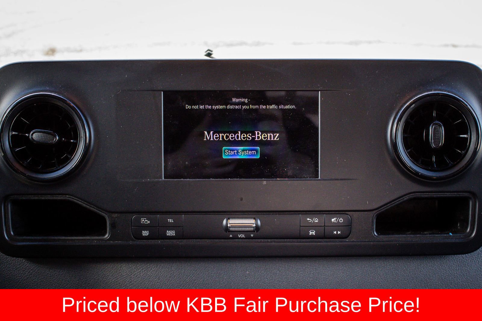 Used 2019 Mercedes-Benz Sprinter 144 w/ Driver Convenience Package image 13