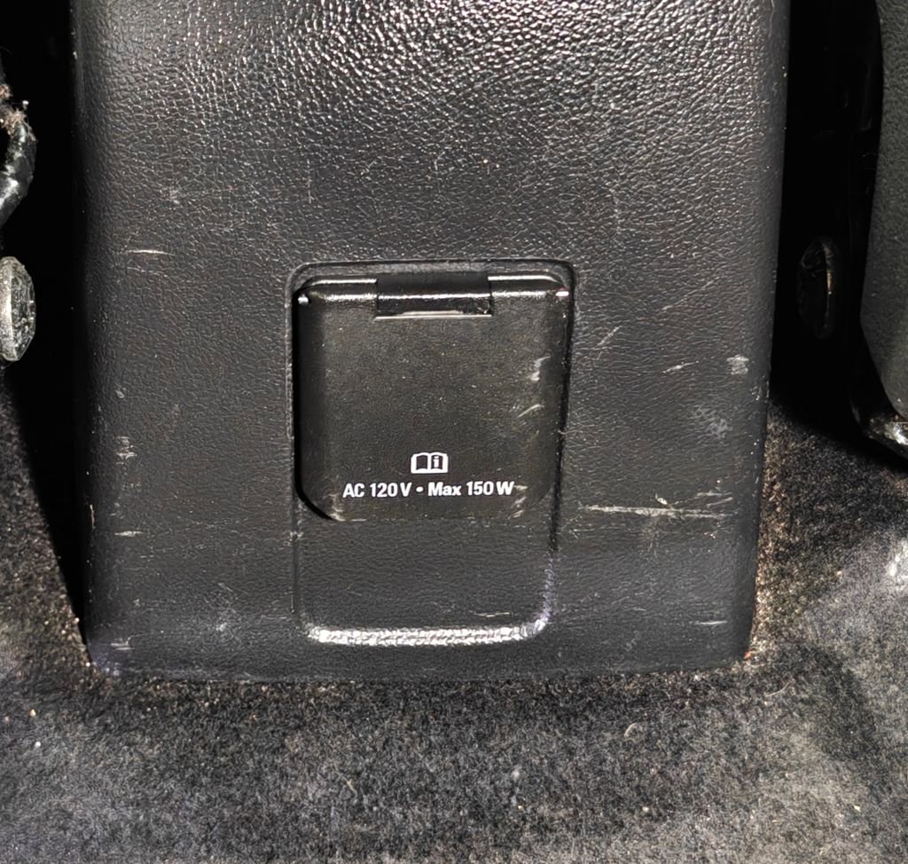 Used 2021 Chevrolet Trax LT image 25