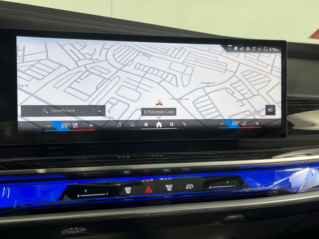 Used 2025 BMW 740i image 20