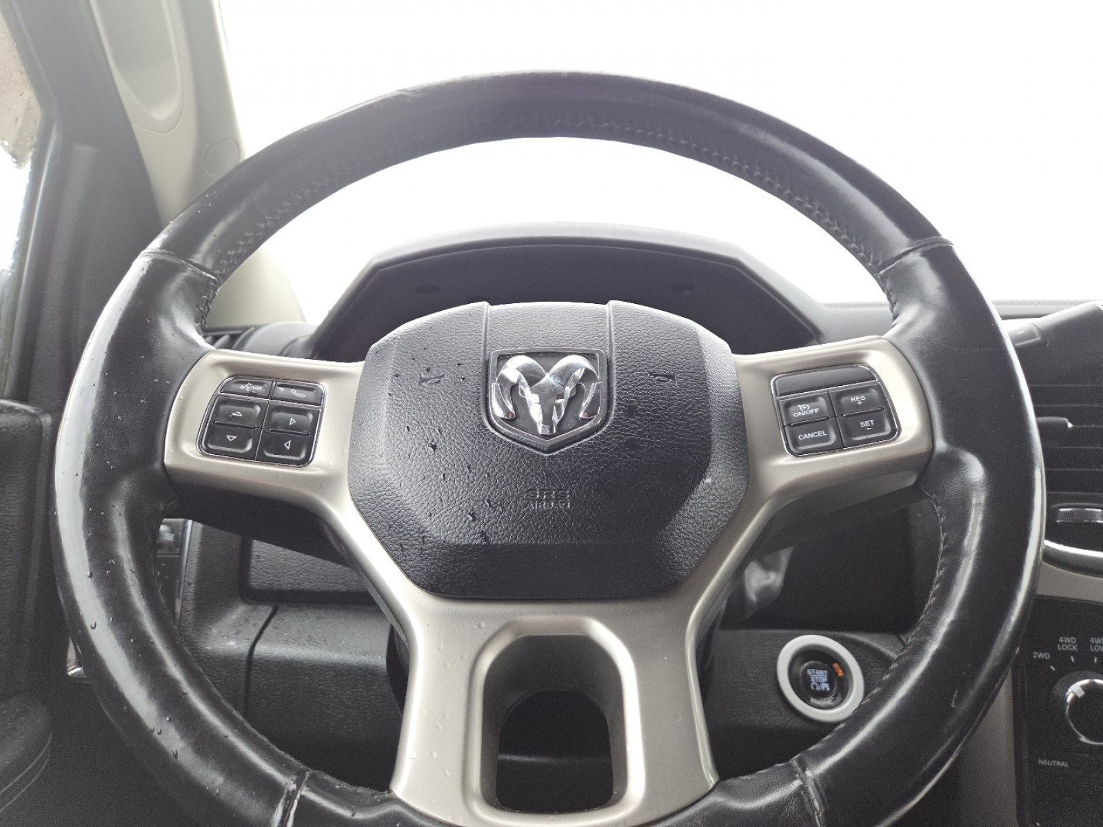 Used 2015 RAM 2500 Laramie w/ Black Appearance Group AWD/4WD image 27