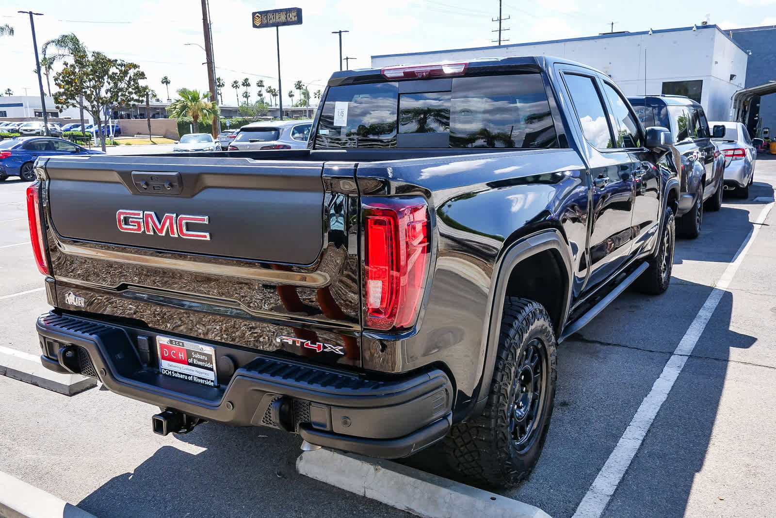 Used 2023 GMC Sierra 1500 AT4X w/ AT4X AEV Edition image 16