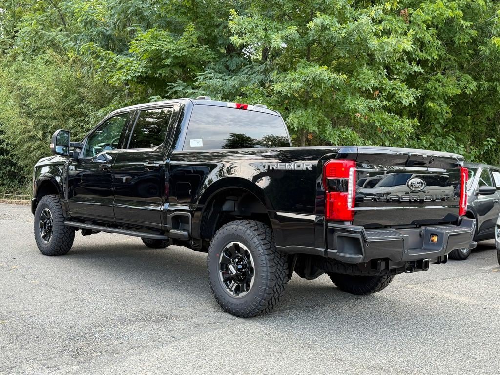 New 2026 Ford F250 XLT w/ XLT Premium Package AWD/4WD image 4