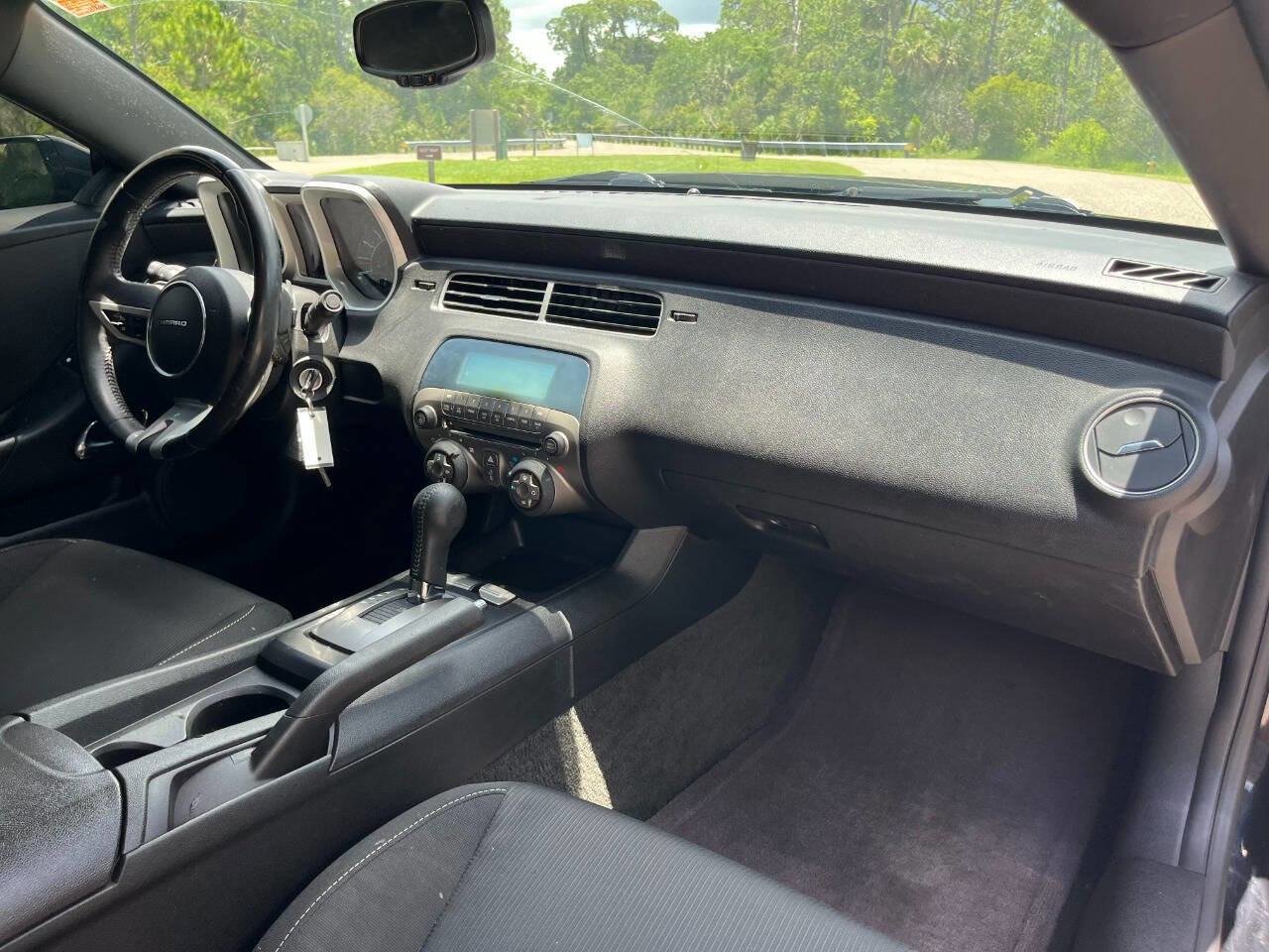 Used 2011 Chevrolet Camaro LT RWD image 22