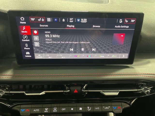 Used 2023 Dodge Hornet GT w/ Tech Pack w/o Parking image 16