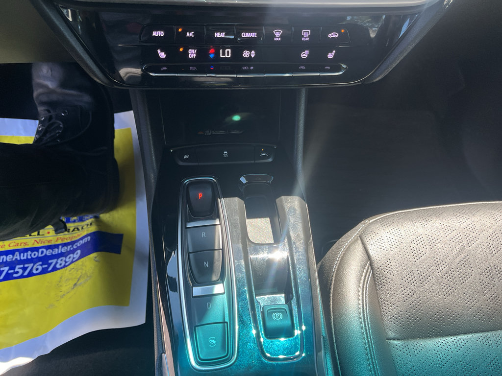 Used 2023 Chevrolet Bolt LT w/ Infotainment Package FWD image 21