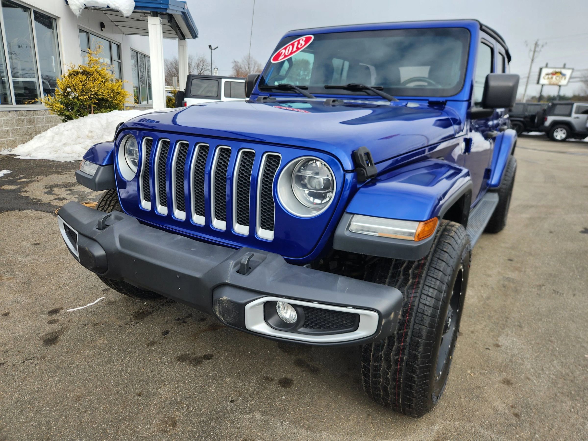 Used 2018 Jeep Wrangler Unlimited Sahara w/ Dual Top Group image 4