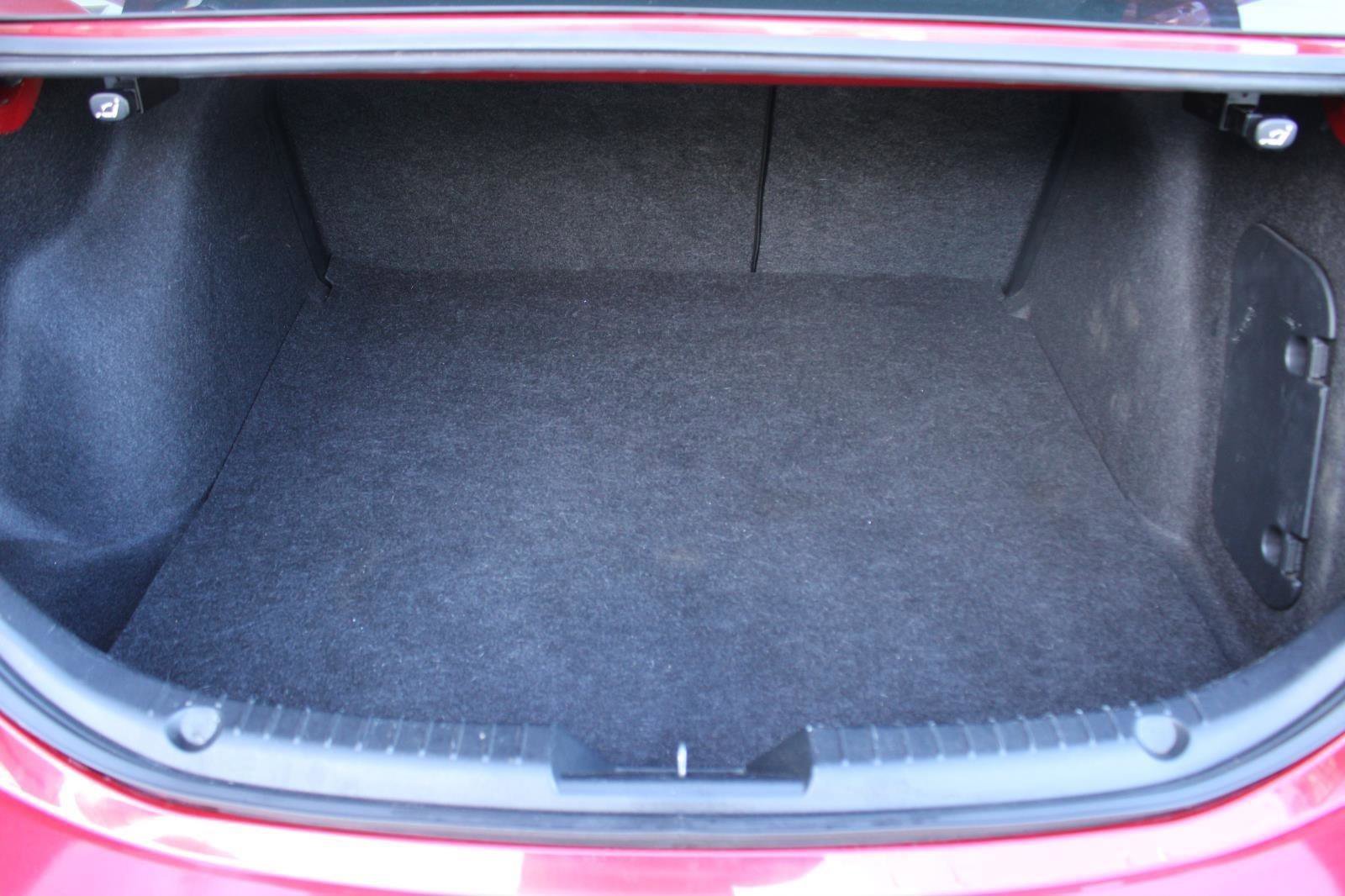 Used 2015 MAZDA MAZDA3 i Grand Touring image 27