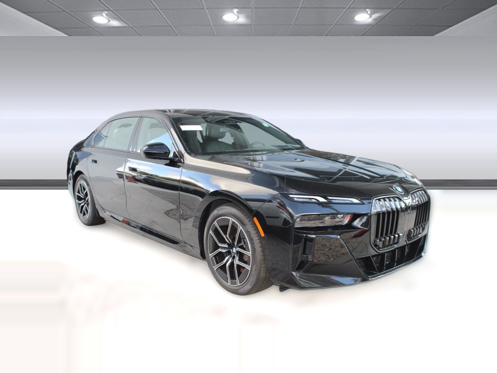 Used 2026 BMW 750e xDrive AWD/4WD image 7