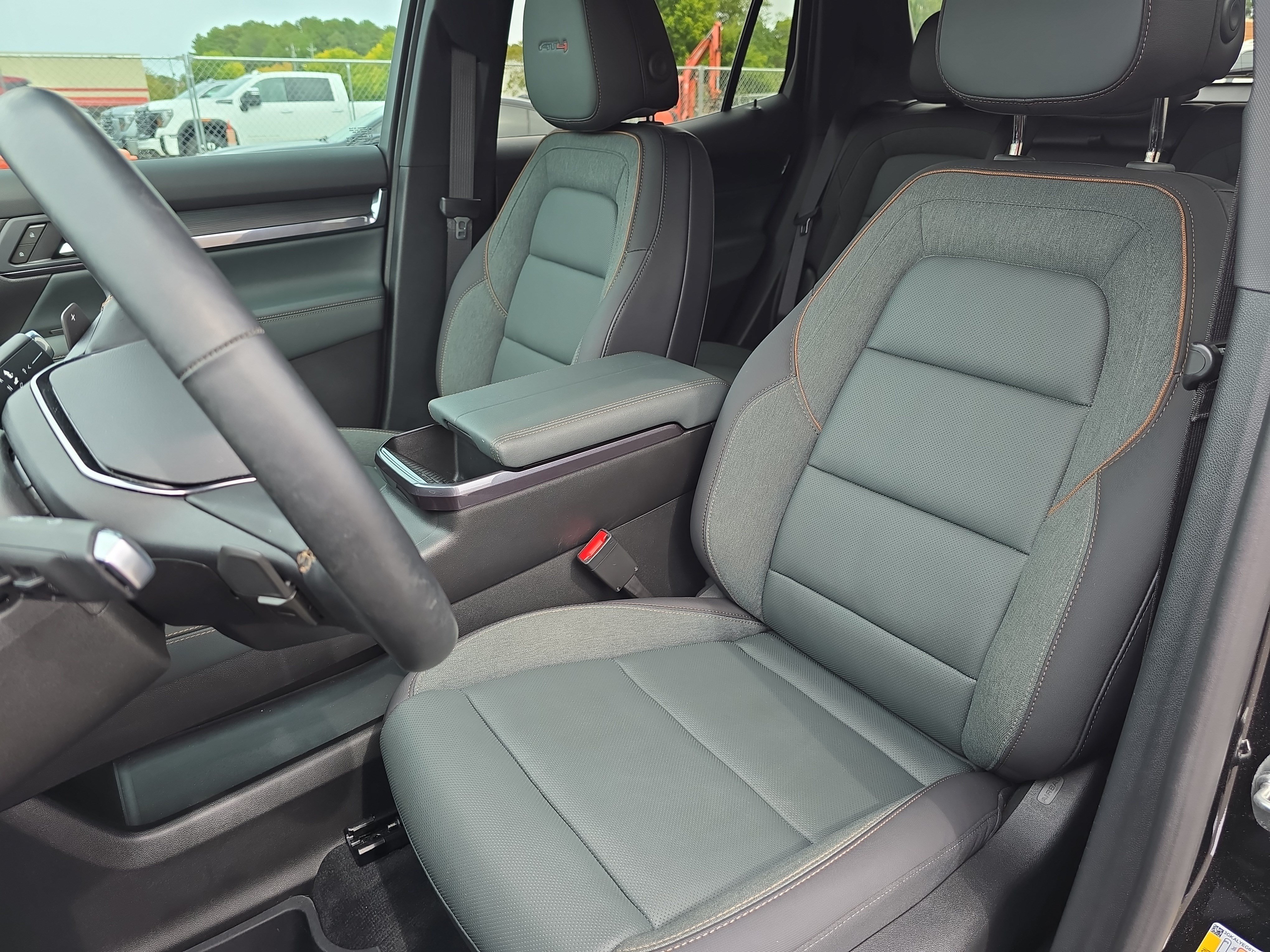Used 2026 GMC Terrain AT4 w/ Convenience Package III AWD/4WD image 14