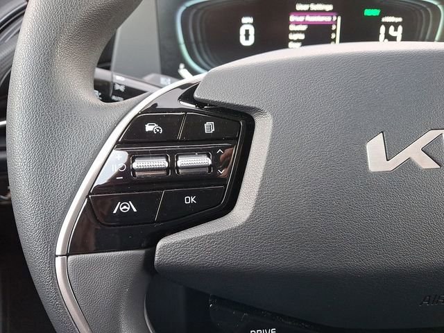 Certified 2025 Kia Niro LX image 21