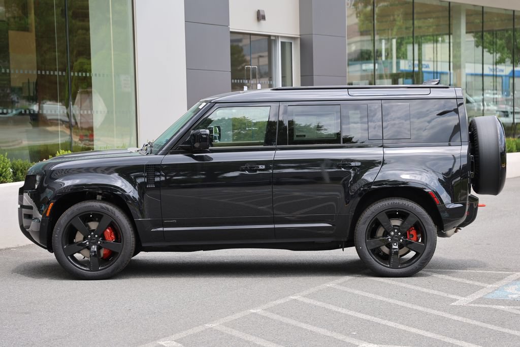 New 2026 Land Rover Defender 110 X AWD/4WD image 2
