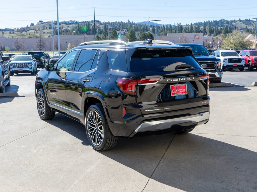 Used 2026 GMC Terrain Denali AWD/4WD image 5